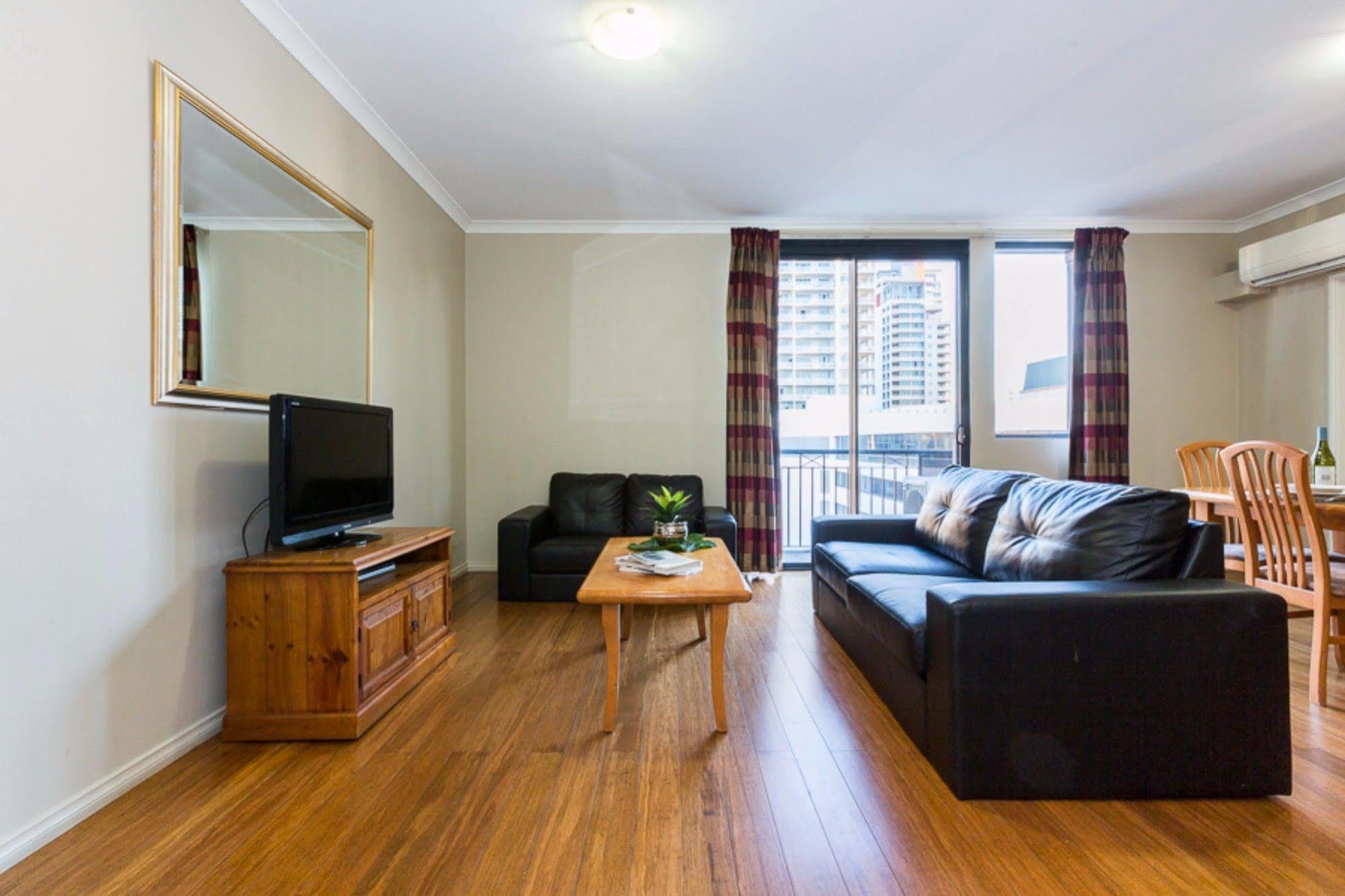 Mont Clare Boutique Apartments Perth Bagian luar foto